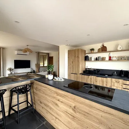 Appartement Casa Zélie Superbe T4 Vue Mer, Clim ,wi-fi *
